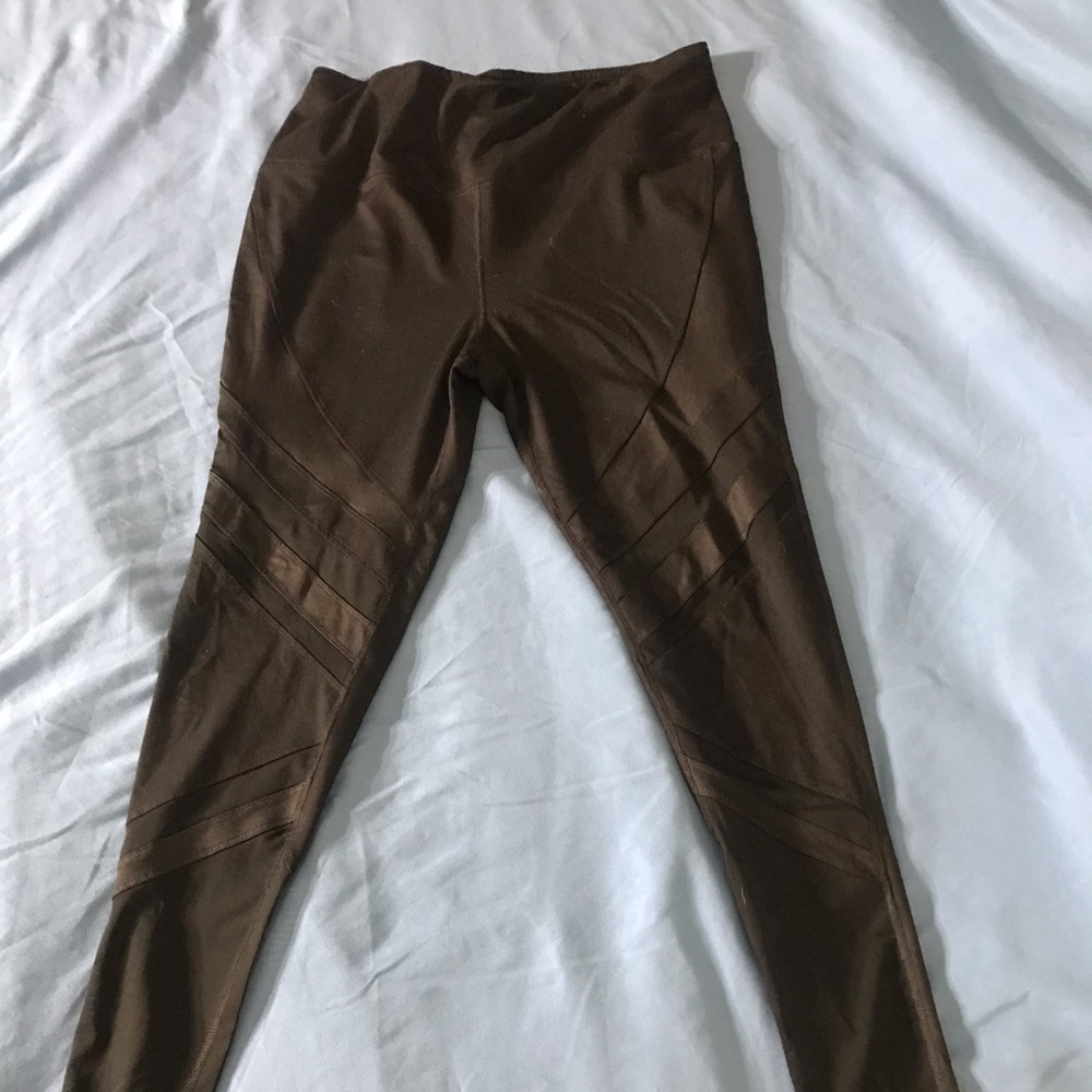 Black leggings